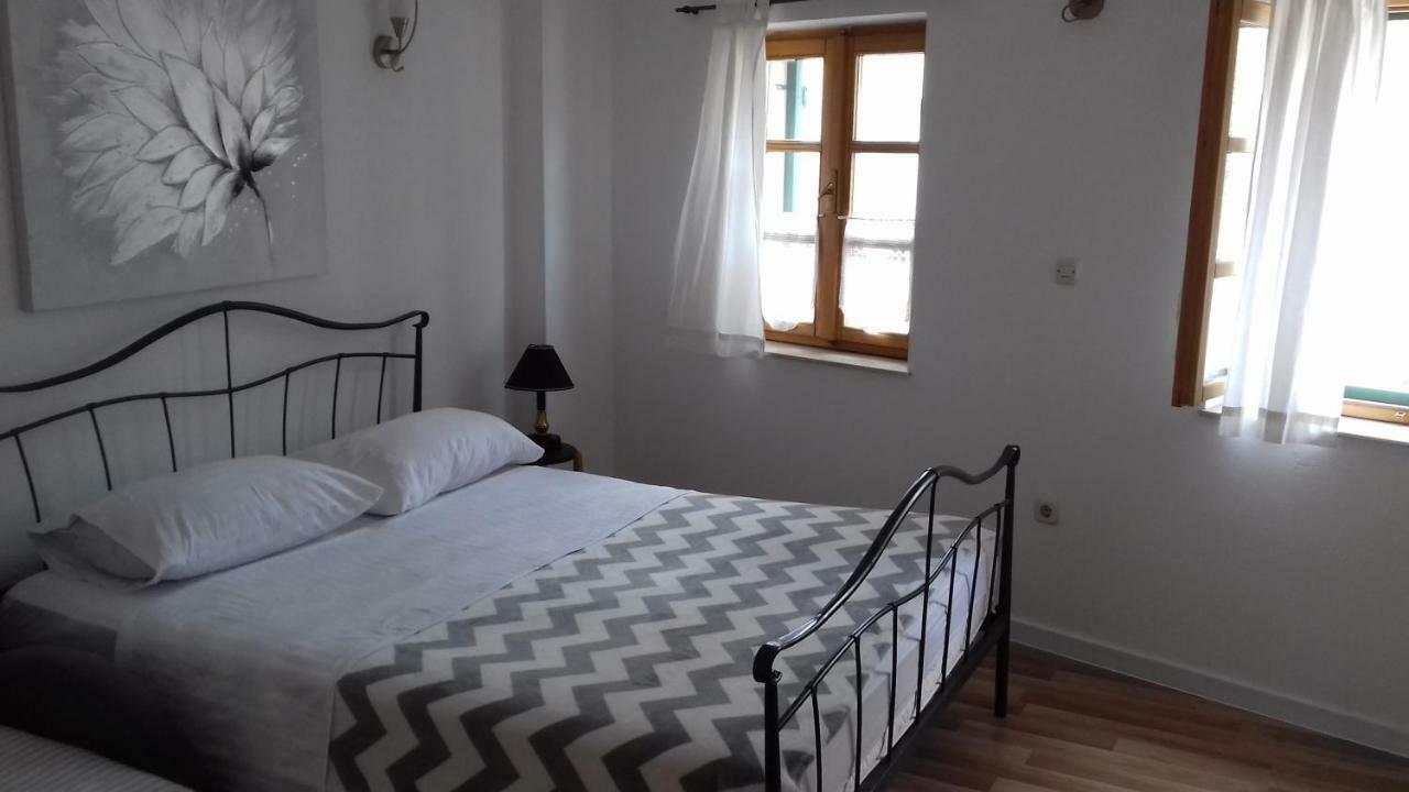 Apartments Mime - Small House Vodice Exterior foto